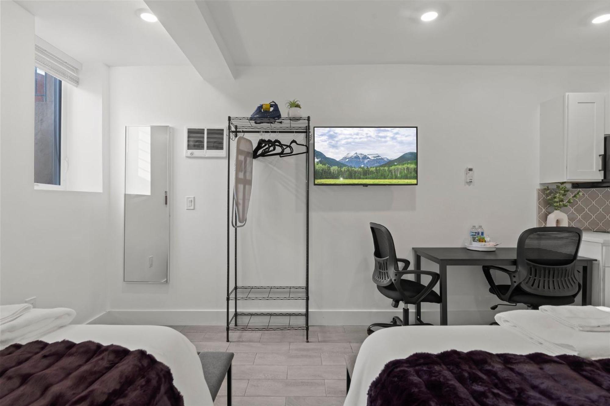 New Season Royals, Airport West Hotell Chester Rom bilde